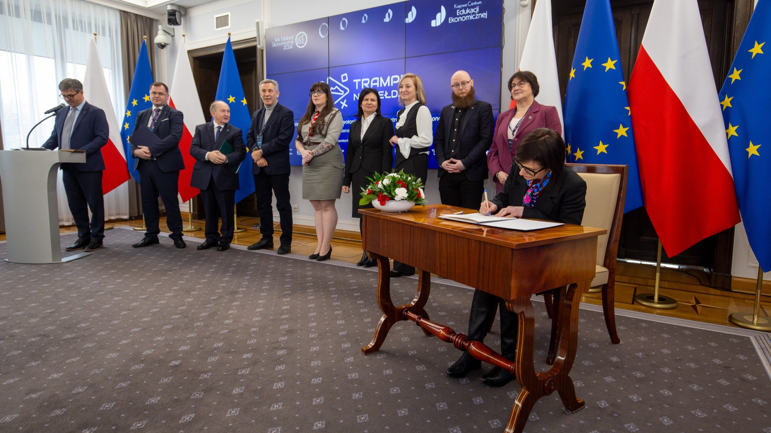 Konferencja „Rok Edukacji Ekonomicznej 2024: efekty – wyzwania – rekomendacje” - 14 stycznia 2025 r., Warszawa, Senat RP - Izabela Kozakiewicz-Frańczak, Prezes Zarządu, Fundacja Edukacji Finansowej Dzieci i Młodzieży - Trampki na Giełdzie