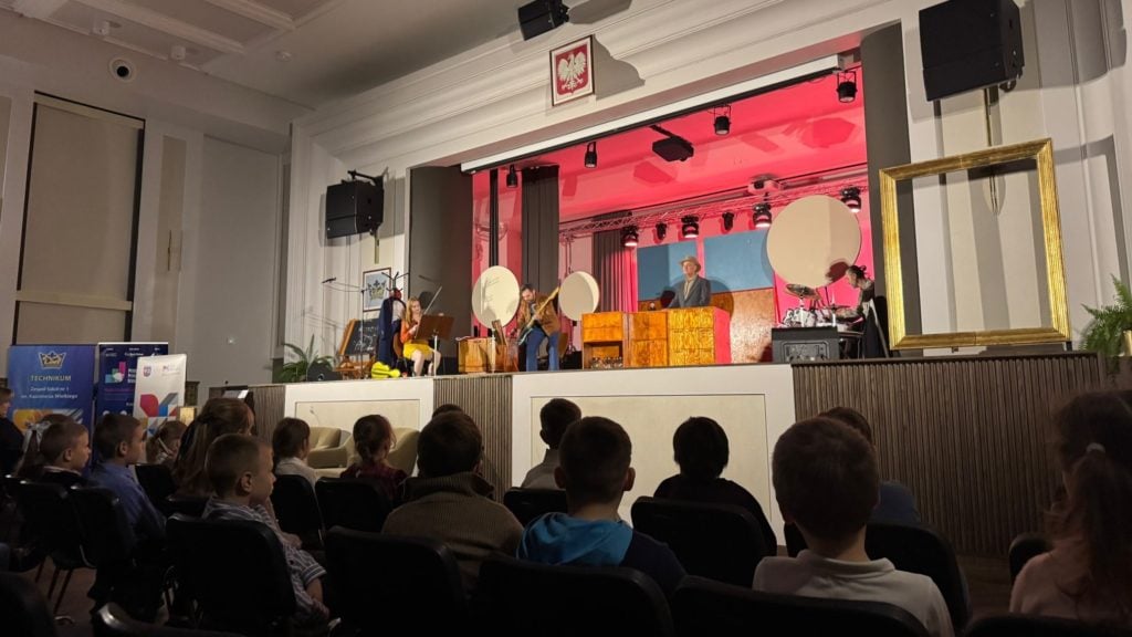 Krajeńska Akademia Przedsiębiorczości - nauka ekonomii i przedsiębiorczości dla młodzieży.