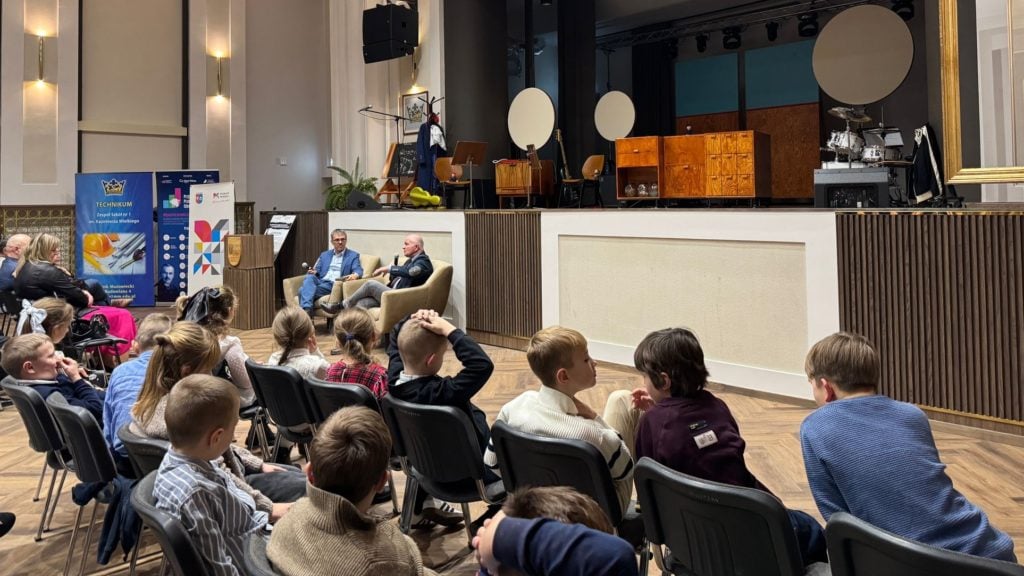 Edukacja ekonomiczna dla dzieci podczas Polonijnej Akademii Przedsiębiorczości.