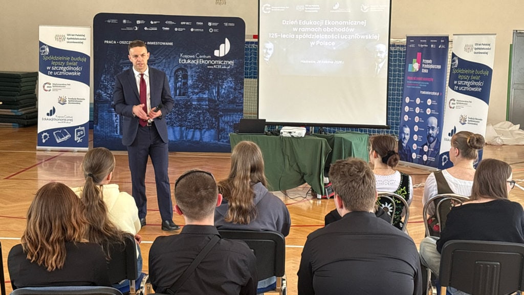 Dzień Edukacji Ekonomicznej w Wadowicach – uroczyste zakończenie obchodów 125-lecia spółdzielczości uczniowskiej